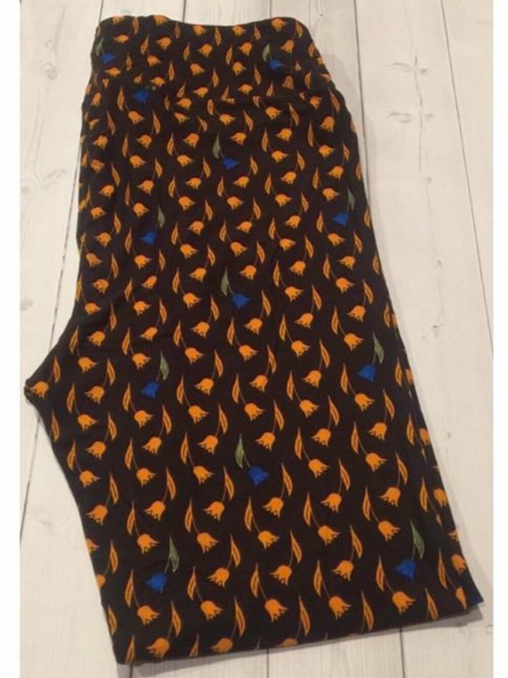 LuLaRoe Leggings - women's tall & curvy